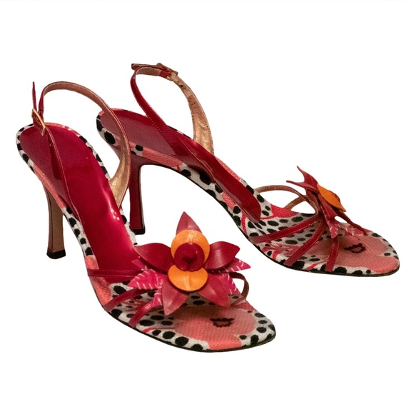 STUART WEITZMAN "Delphina" heels - size 9 - Picture 1 of 4